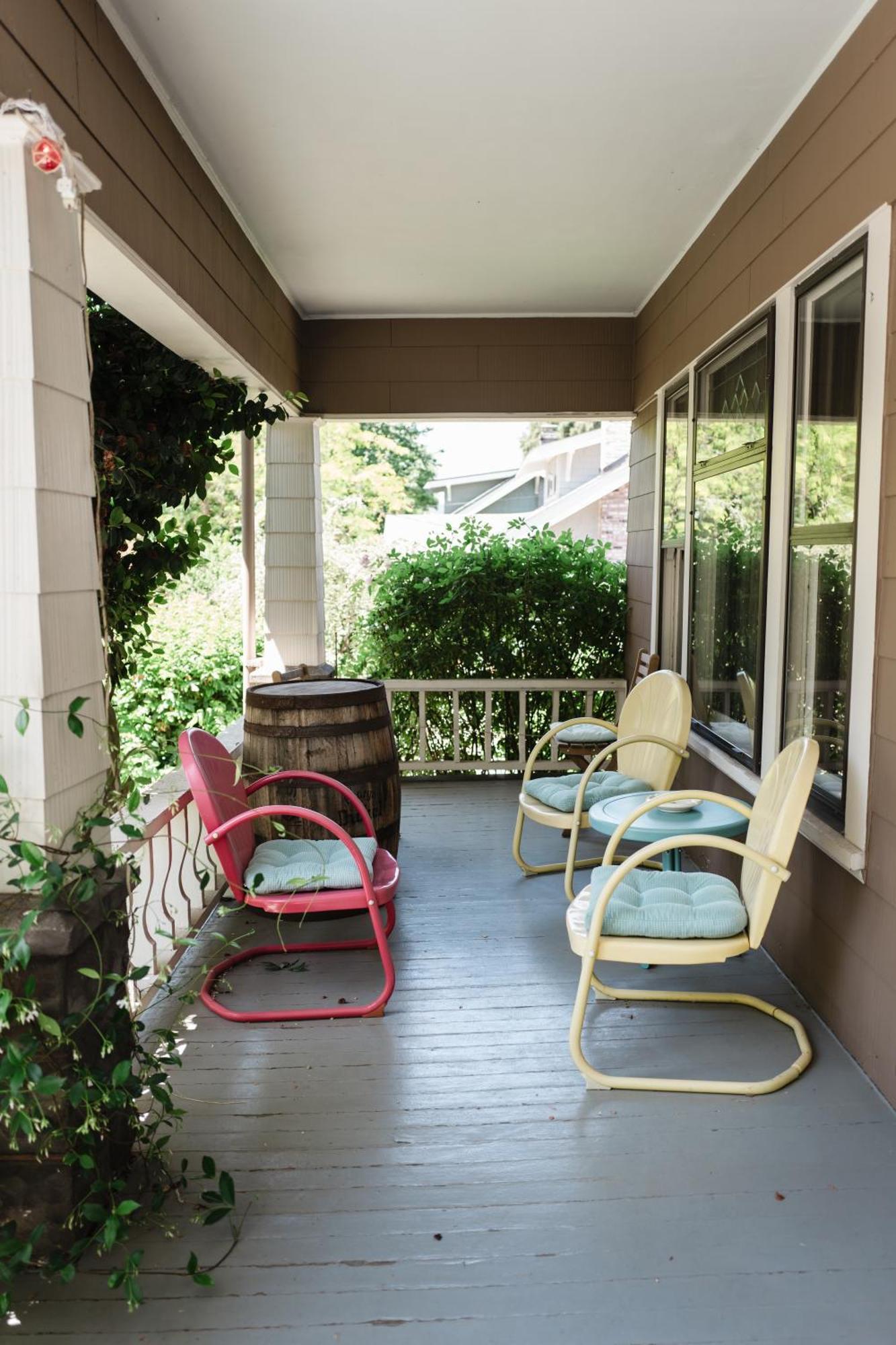 Southeast Portland Comfy & Eclectic Craftsman Home Екстер'єр фото