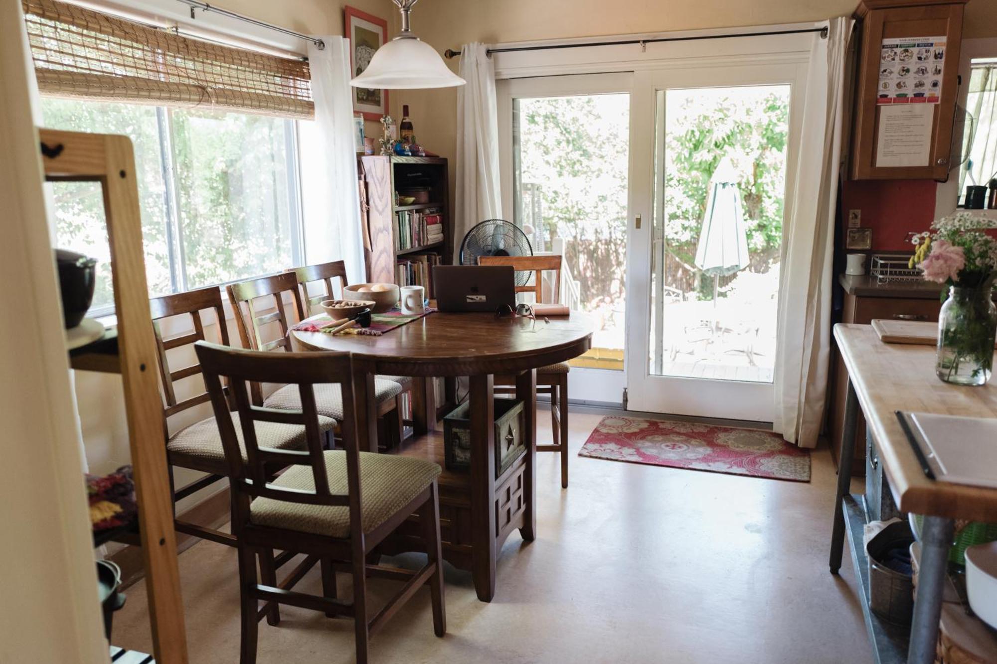 Southeast Portland Comfy & Eclectic Craftsman Home Екстер'єр фото